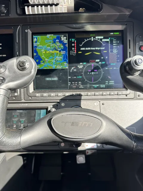 Cockpit einer TBM unseres Mitglieds
